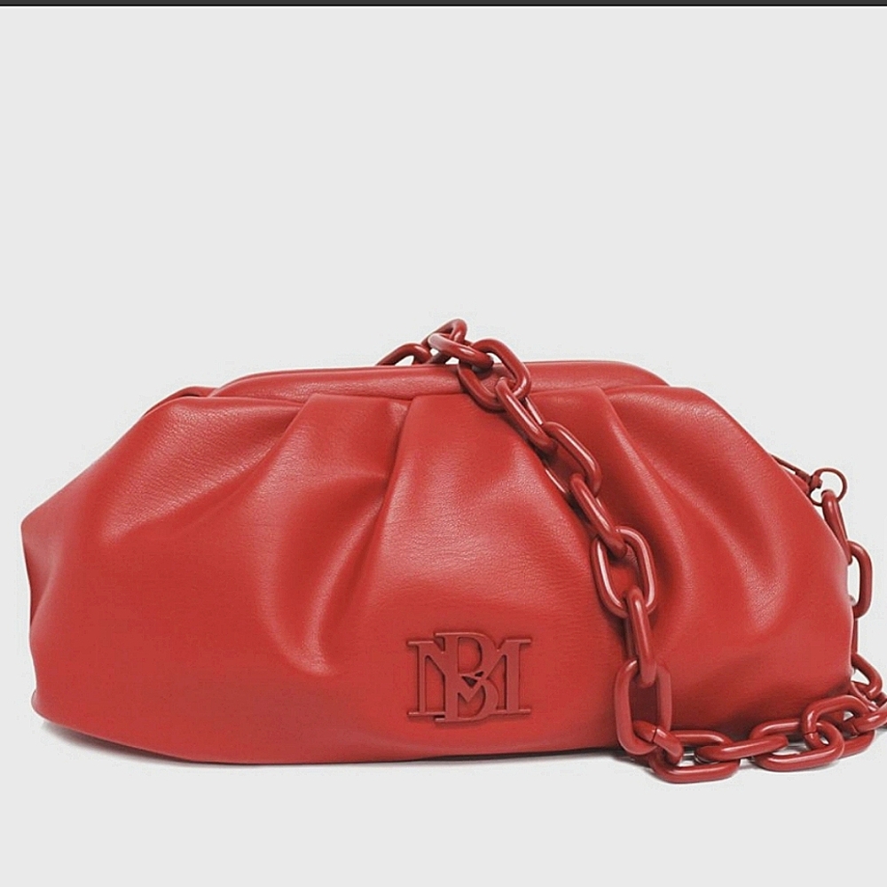 NWT Badgley Mischka Clutch with optional chunky chain crossbody.